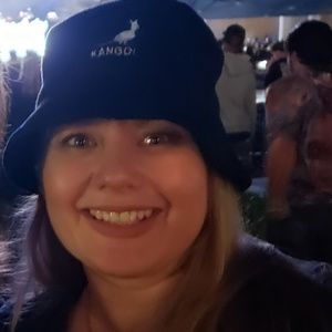 Meet your Posher, Meaghan